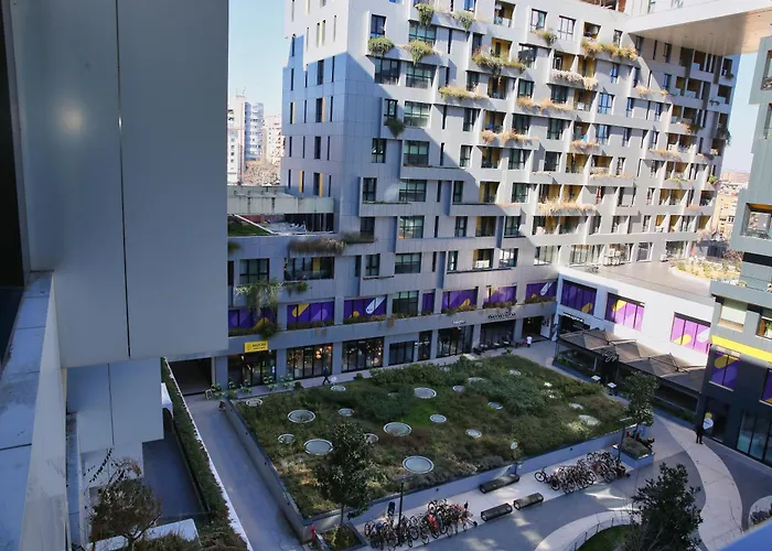 Luxury Square 21 Apartment