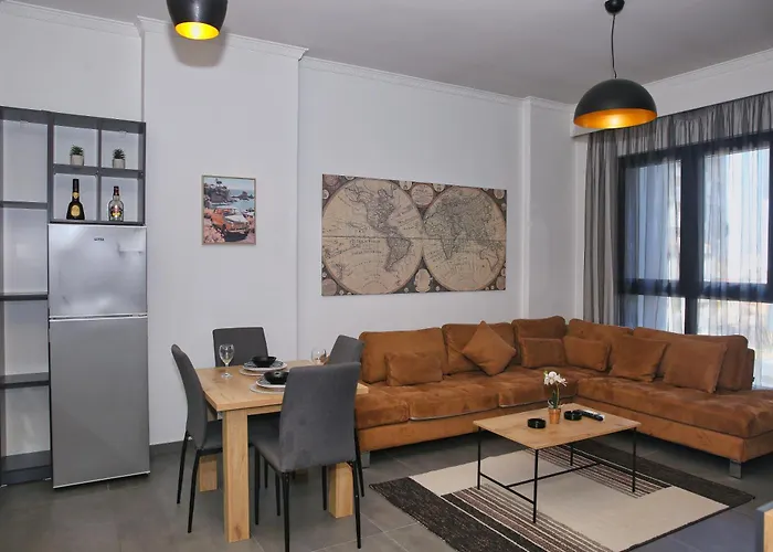 Luxury Square 21 *